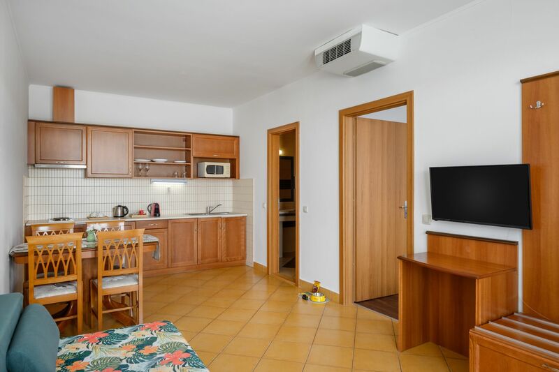 Főépületi földszinti apartman