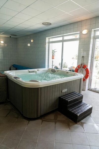 Jacuzzi