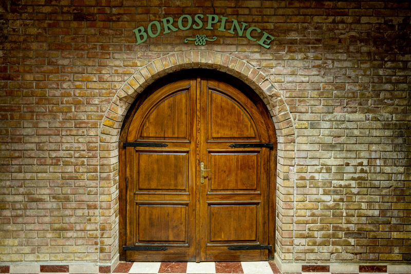 Borospince