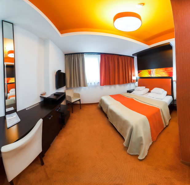 Narancs standard szoba