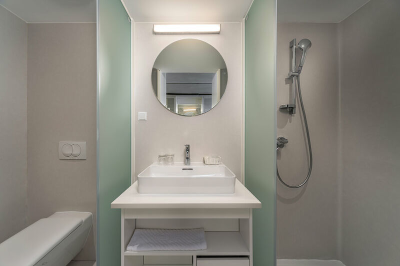 Superior pótágyazható francia balkonos szoba - Fürdőszoba