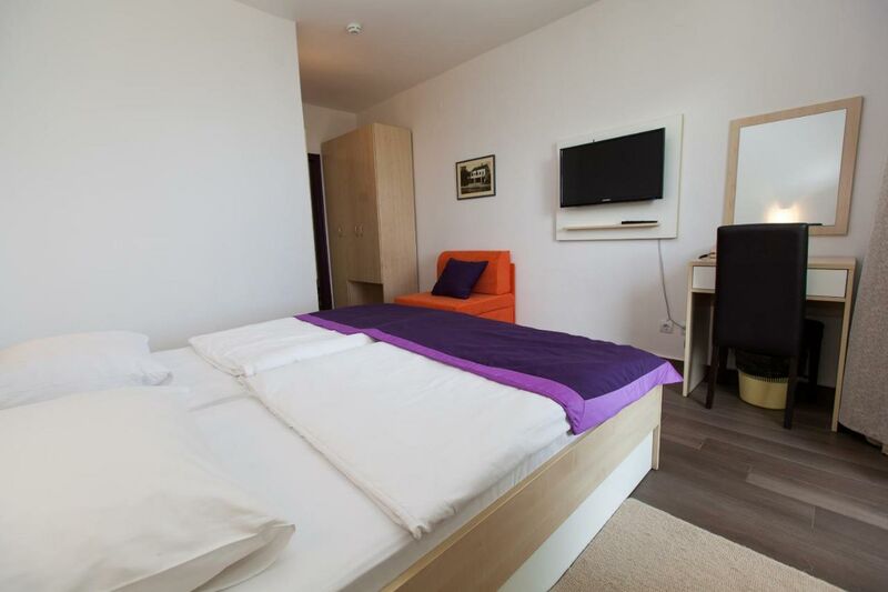 Standard pótágyazható szoba