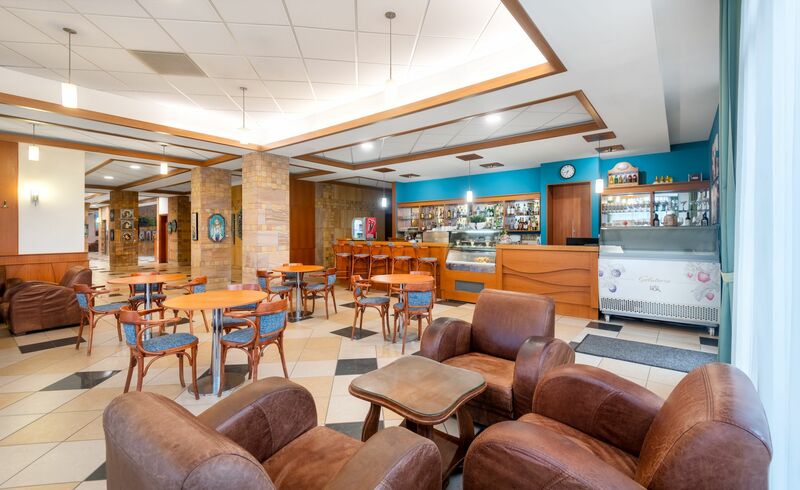Lobby Bár