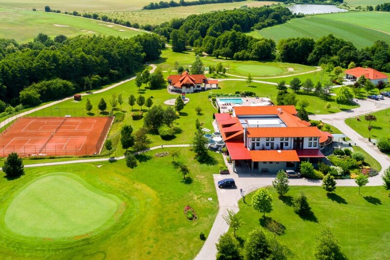 Szarvaskút Bakony Resort +16