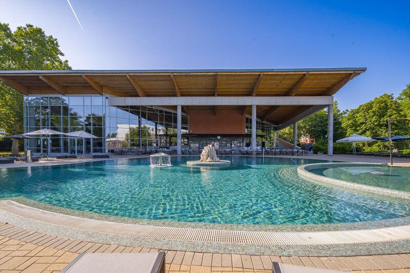 Kültéri élménymedencék