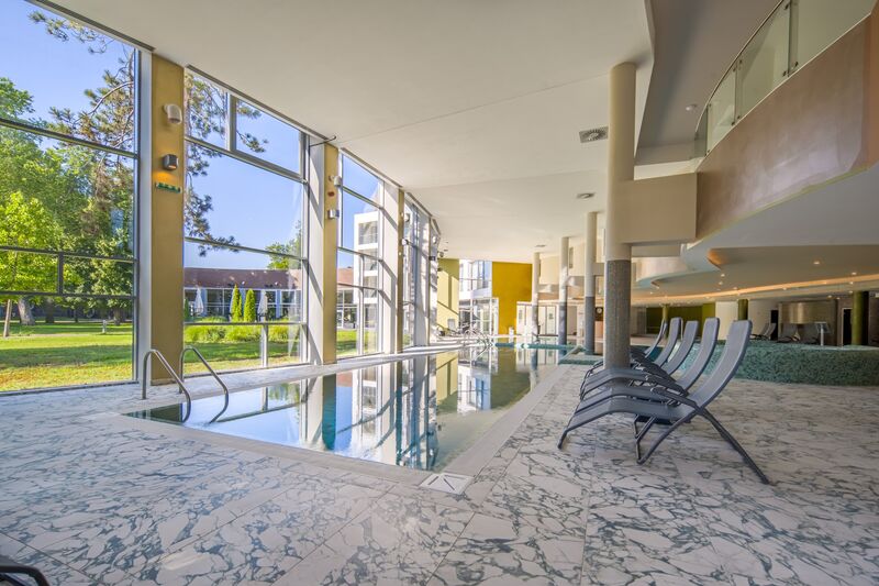 Hotel Azúr***** Prémium Spa