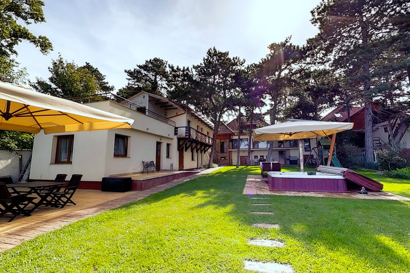 Royal Mediterran****