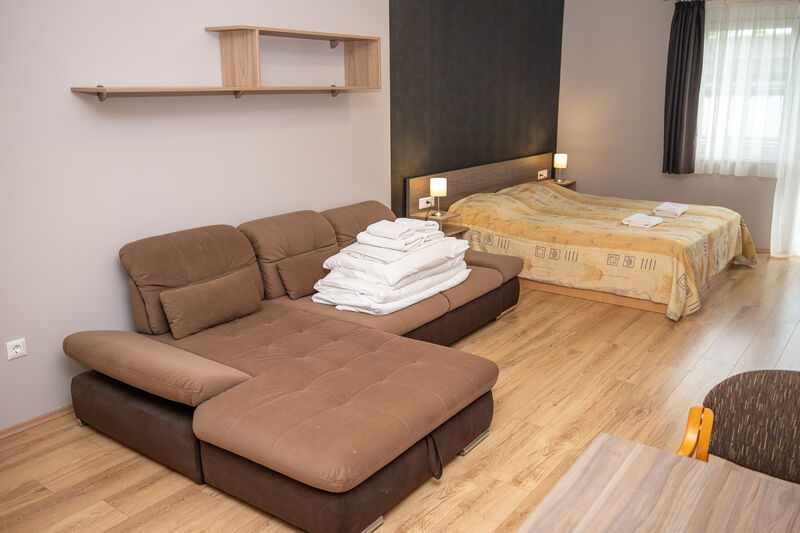 Club MenDan Apartmanház