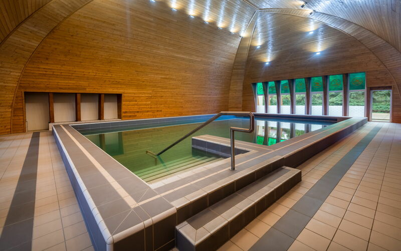 Termálvizes medence