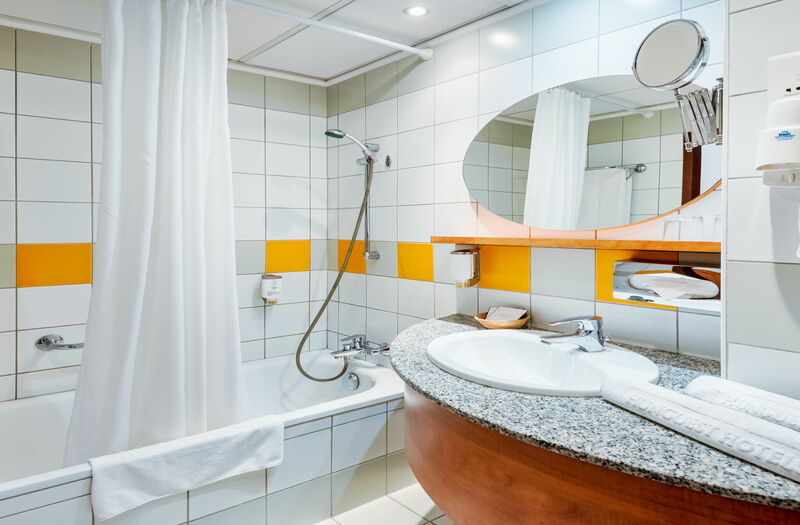 Erkélyes kétágyas szoba