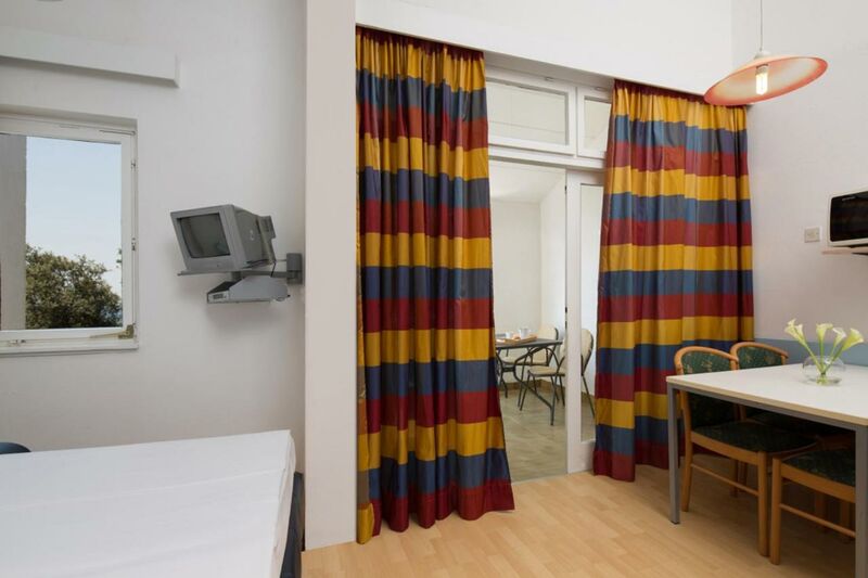 2+2 ágyas tenger oldali sunset apartman