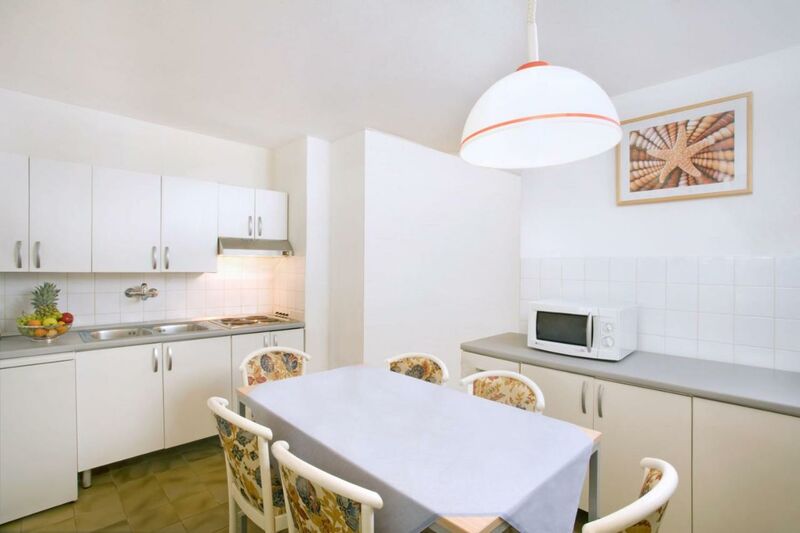 4+2 ágyas tenger oldali sunset apartman