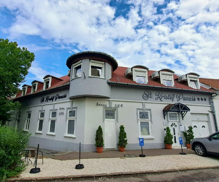 St. Kristóf Panzió