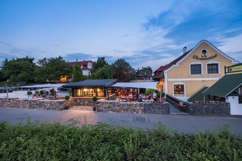 Borbarátok Panzió és Étterem