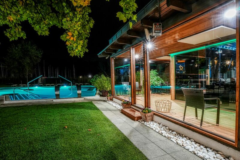 Vízparti finn szauna