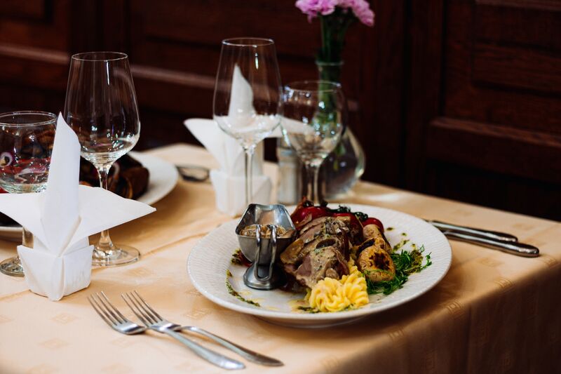 Ködmön Csárda Borétterem