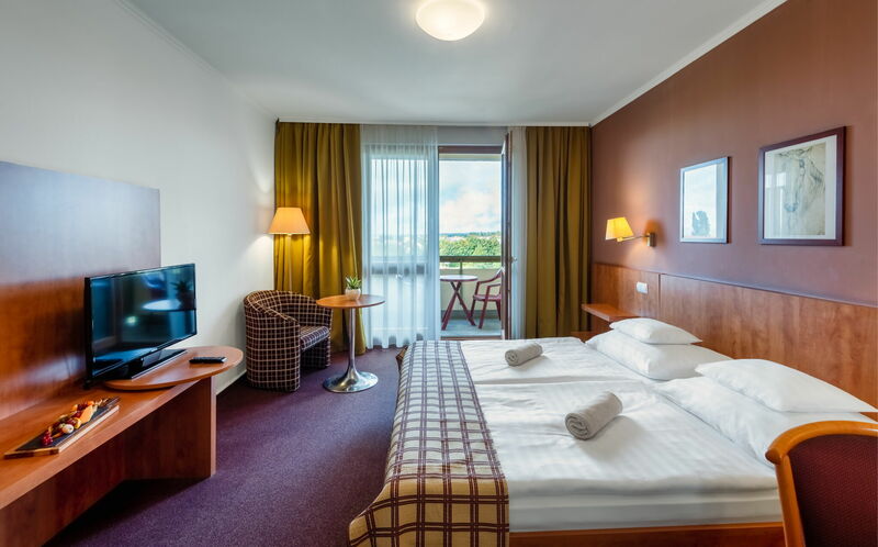 Erkélyes kétágyas szoba