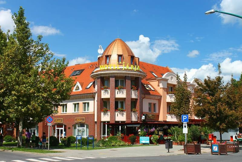 Hotel Járja***