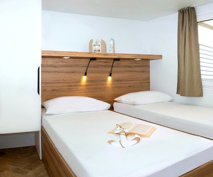 4+1 fős Adria Superior mobilház (C zóna)