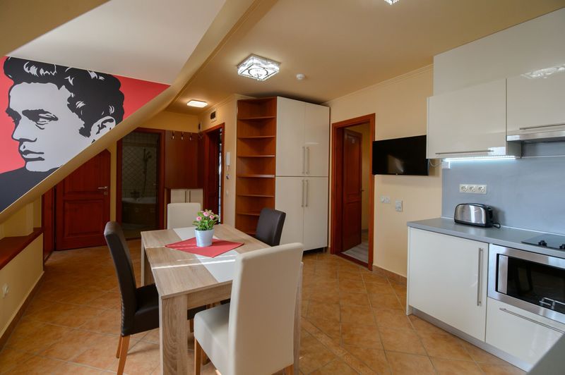 Art Legends Apartman