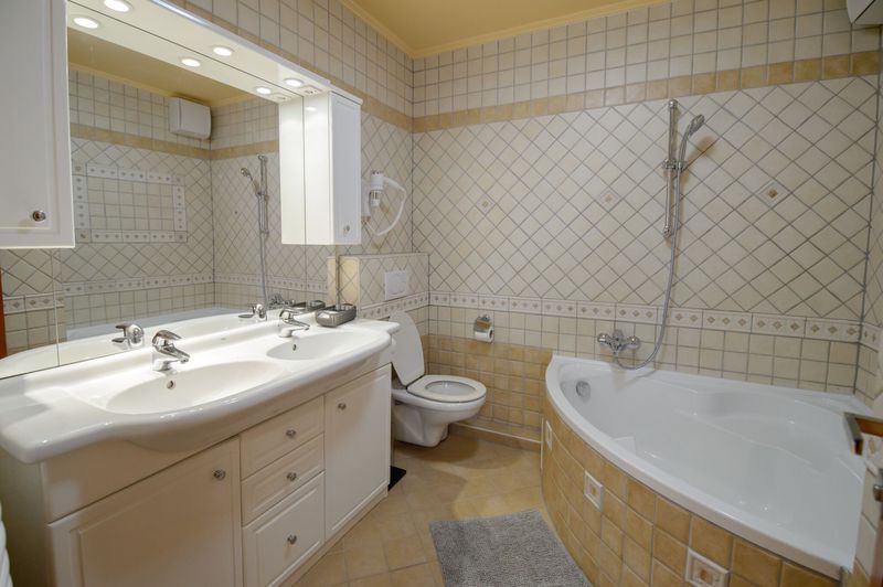 Art Legends Apartman - fürdőszoba