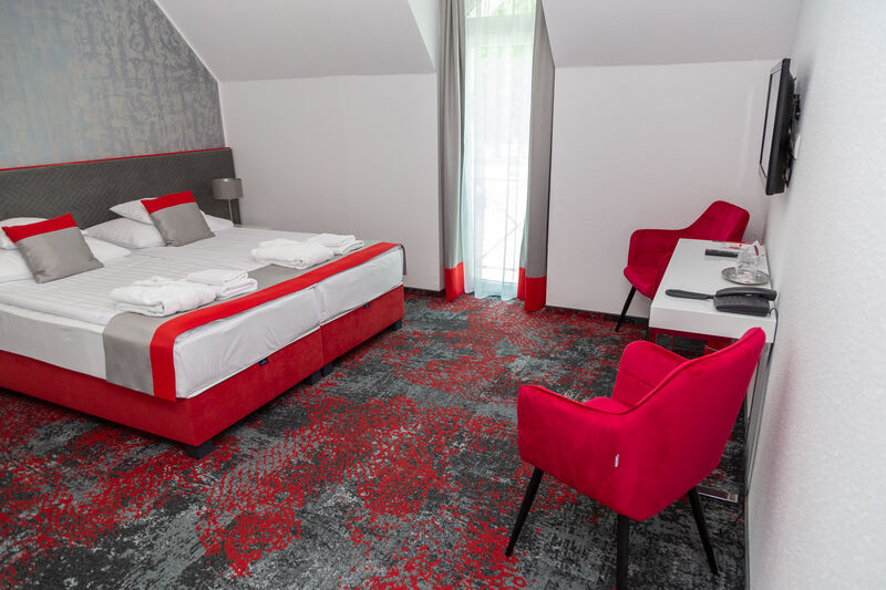 Erkély nélküli kétágyas szoba