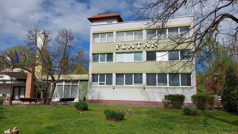 Komfort Hotel Platán