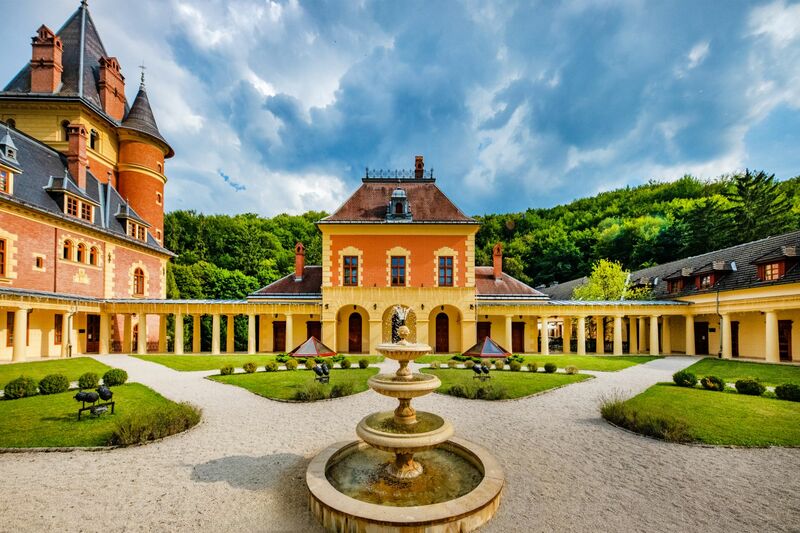 Kastélyhotel Sasvár Resort