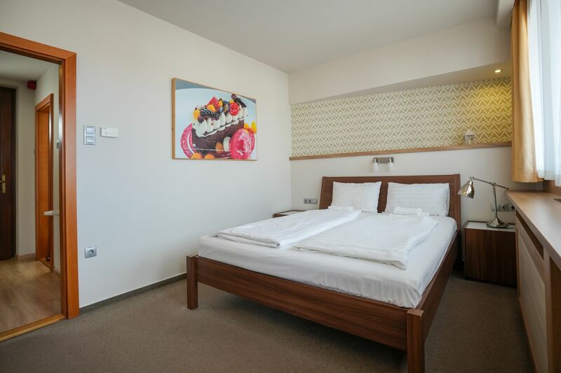 Franciaágyas standard szoba