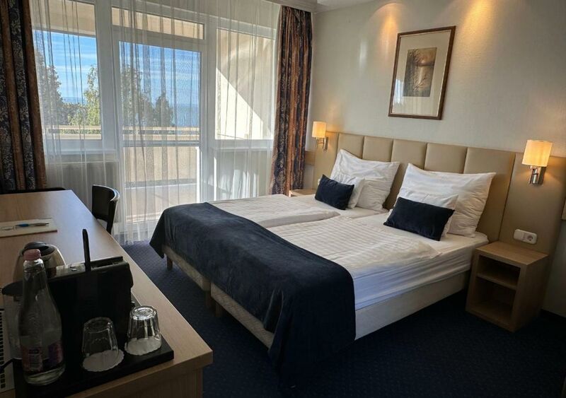 Erkélyes kétágyas szoba