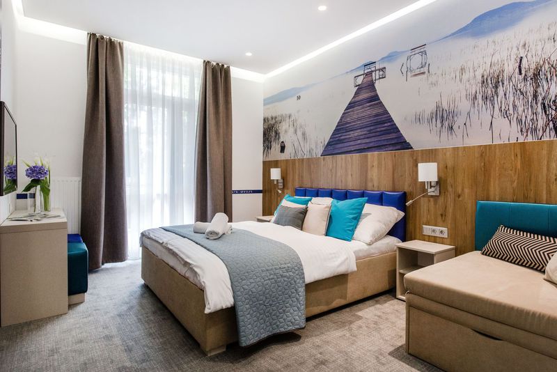 Földszinti franciaágyas szoba