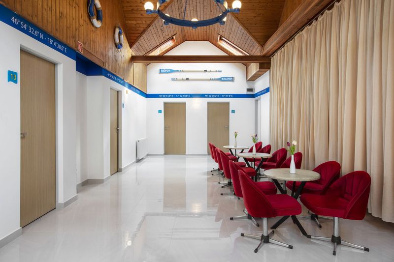 Emeleti közös tér