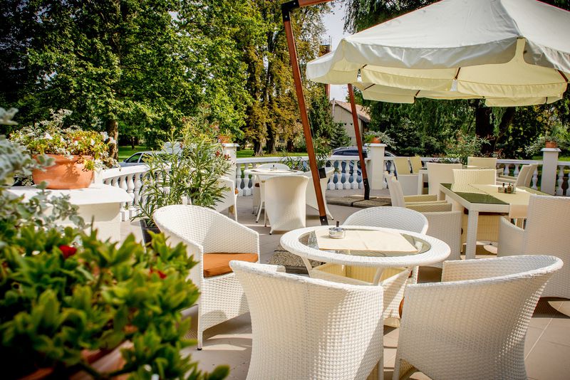 Batthyány Kúria & Golf Resort**** terasz