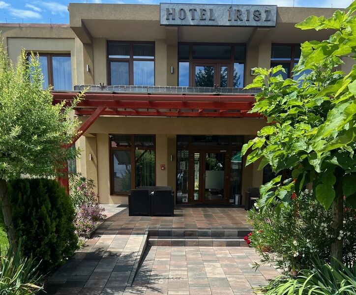 Hotel Írisz