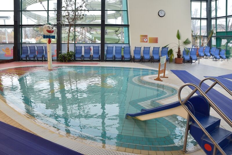 Aquasziget Élményfürdő