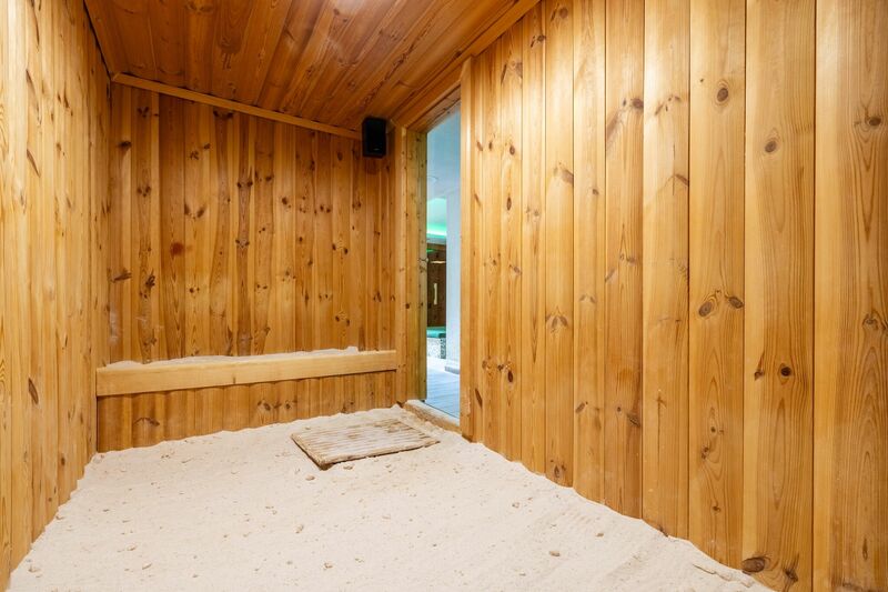 Wellness és fürdőrészleg