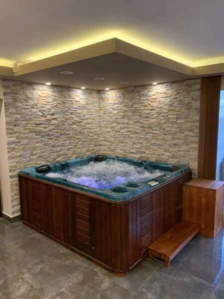 The Jakuzzi Room