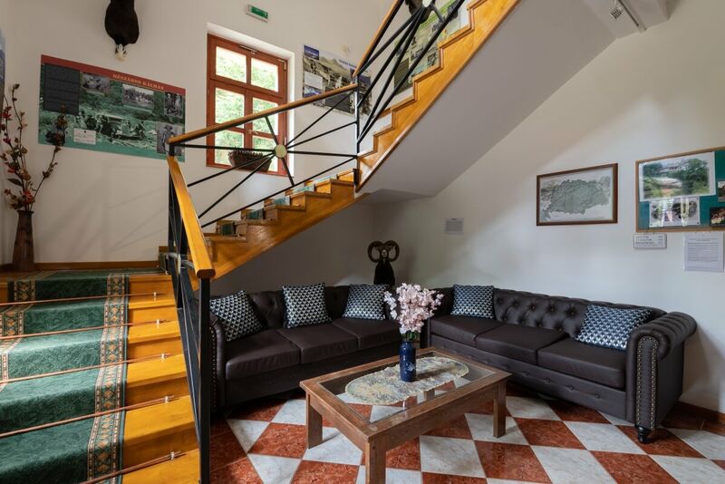 Kőkapu Vadászkastély és Hotel & Apartments