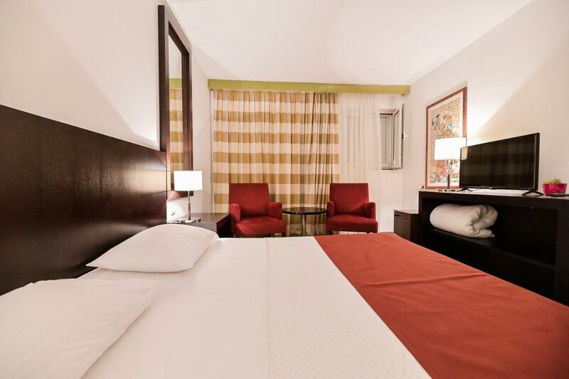 Kétágyas óvárosra néző szoba