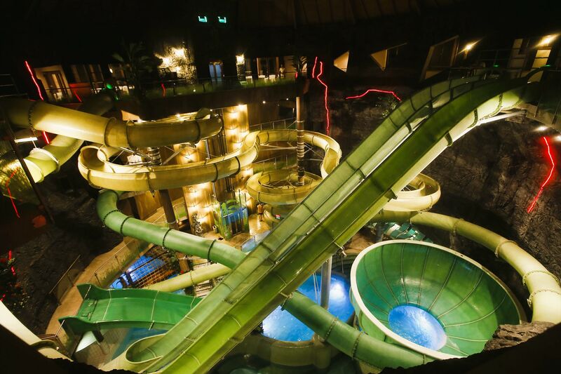 Cascade Barlang- és Élményfürdő - Csúszdatorony