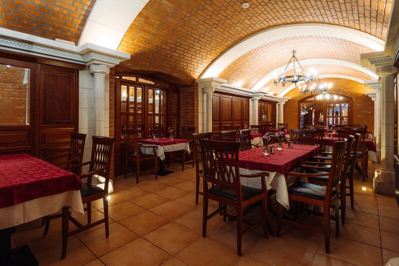 Ködmön Csárda Borétterem