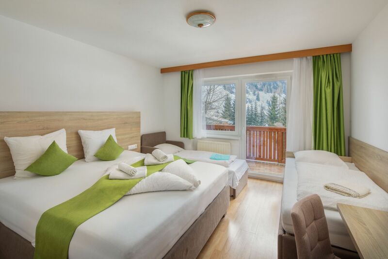 Déli és nyugati hegyekre néző Comfort szoba