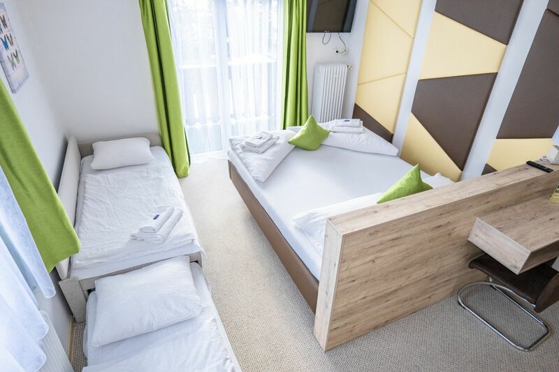 Déli és nyugati hegyekre néző Comfort szoba