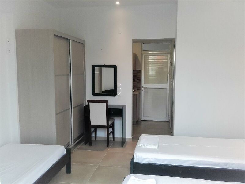 Stratos Apartmanház