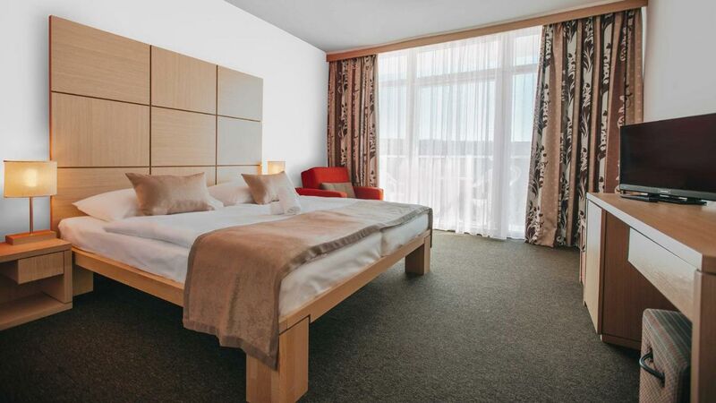 Kétágyas pótágyazható superior balkonos szoba