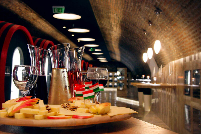 Magyar Borok Pincéje