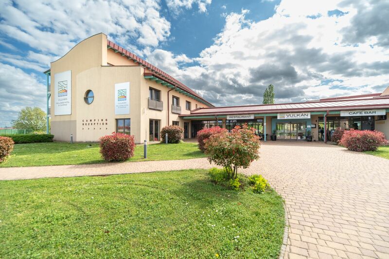 Vulkán Wellness Hotel & Camping