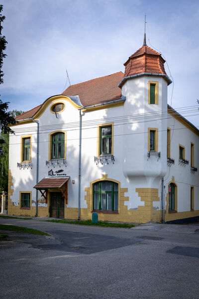 Meller Kastély Villa