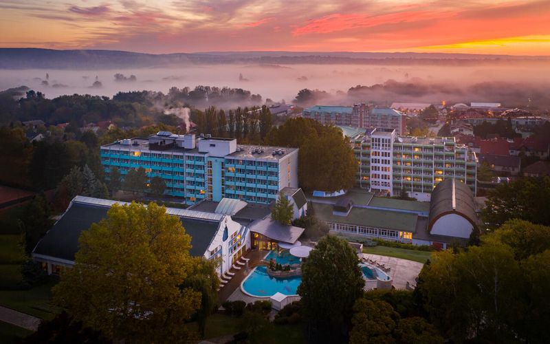 Hotel Carbona Thermal Spa Hévíz****