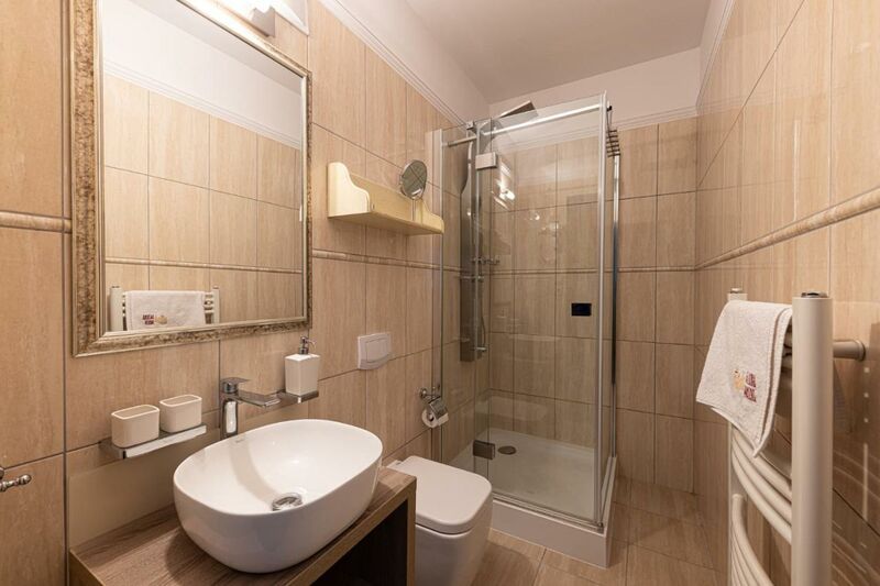 Kétágyas szoba - fürdőszoba